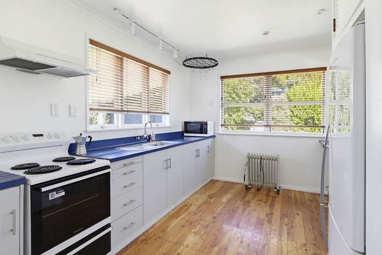 17 Alastair Avenue Owhata_6