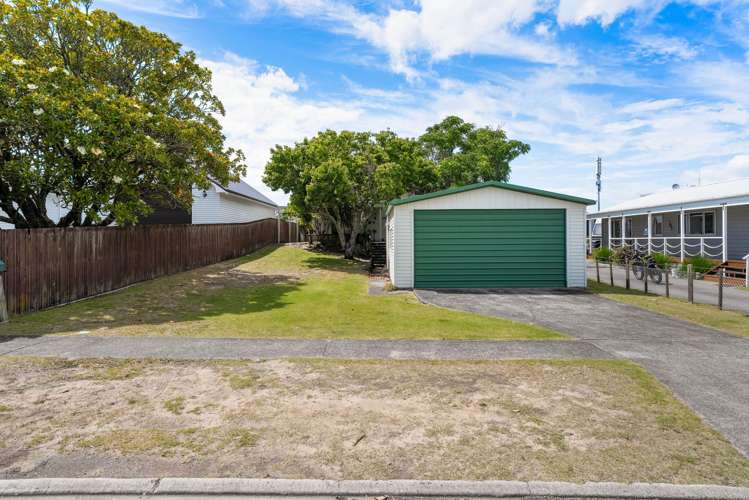 100 Charleston Avenue Whangamata_28