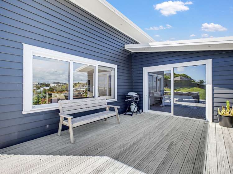 16 Dudley Crescent Cable Bay_18