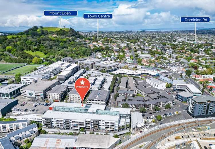 03/27g Enfield Street Mount Eden_16