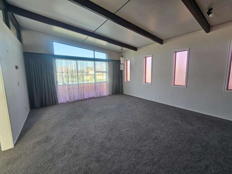 8 Rewa Street 1240_6