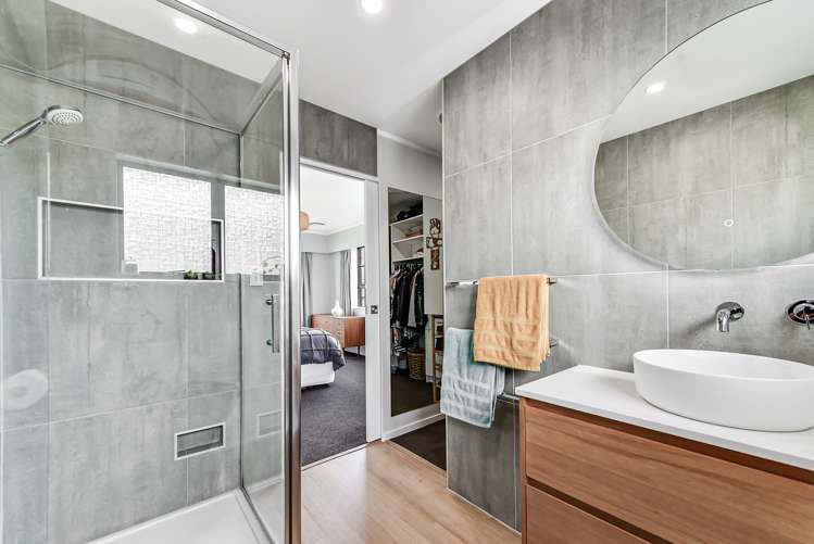 127 Amanda Avenue Dinsdale_8