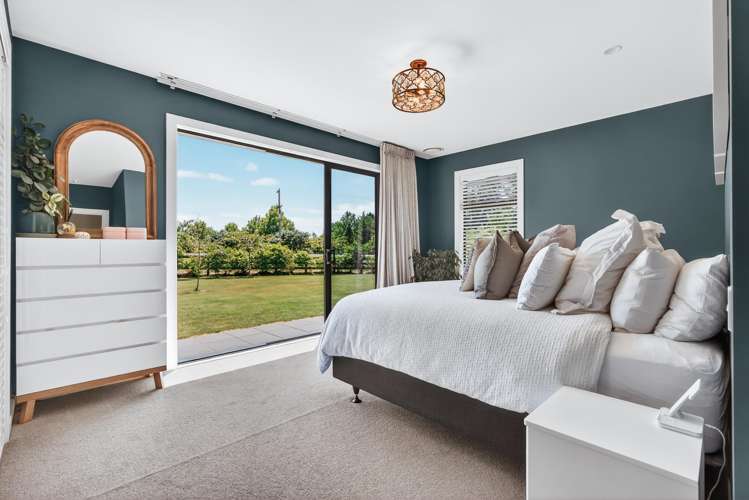 139 Mapara Road Acacia Bay_14