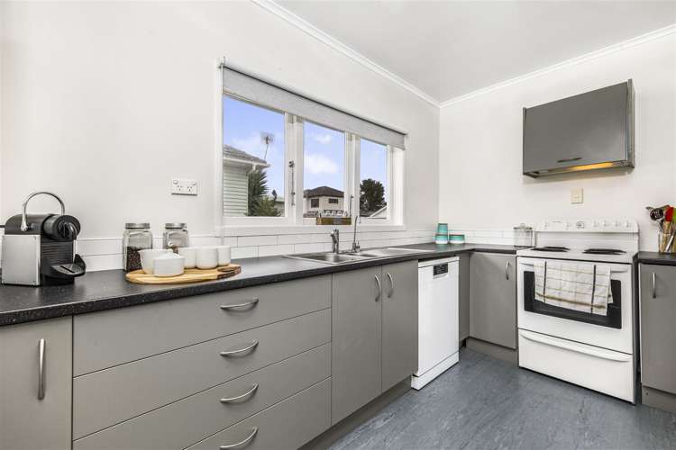 1/47 Clevedon Road Papakura_3