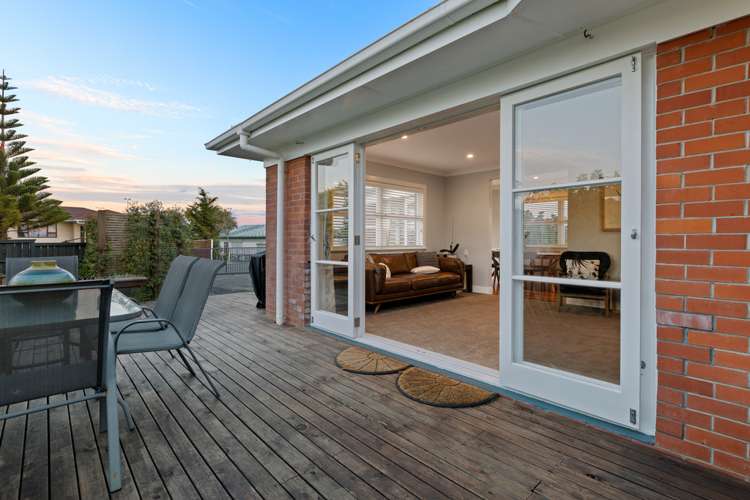 33 Kirrie Avenue Te Atatu South_23