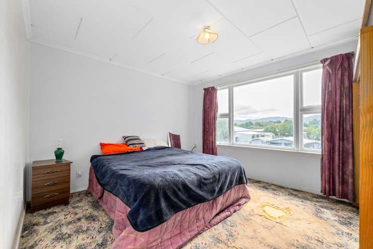 2 Redwood Street Seddon_16