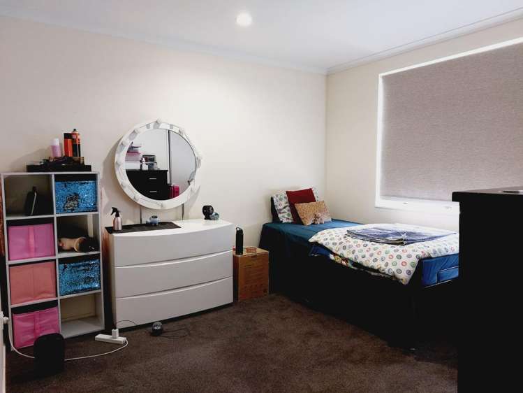 8 Reins Road Takanini_7