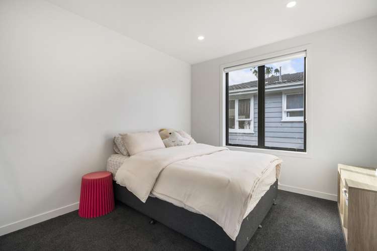 2 Tirimoana Road Te Atatu South_16