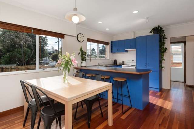 16 Sharyn Place 11218_3