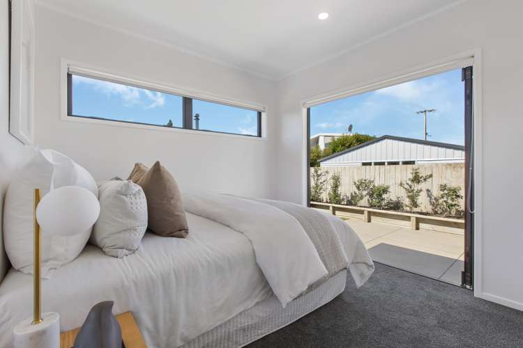 8 Hellyers Street Birkdale_12