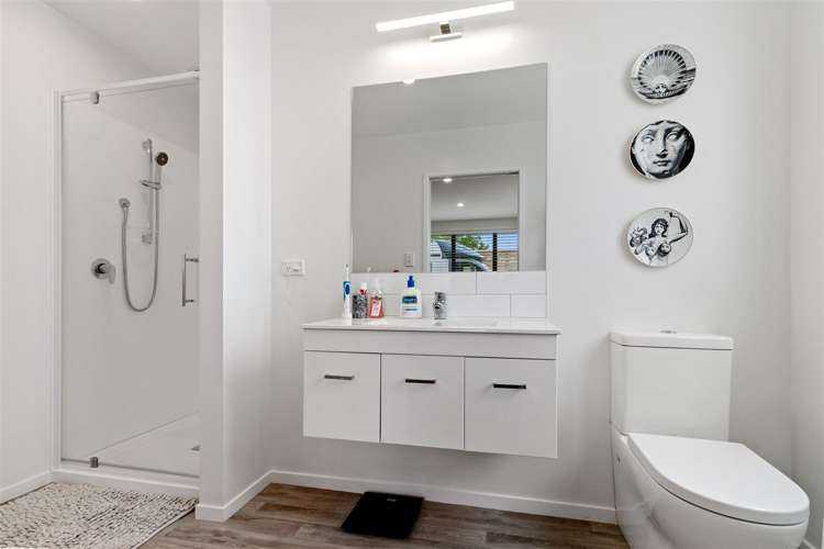 18 Black Rock Way Paeroa_10