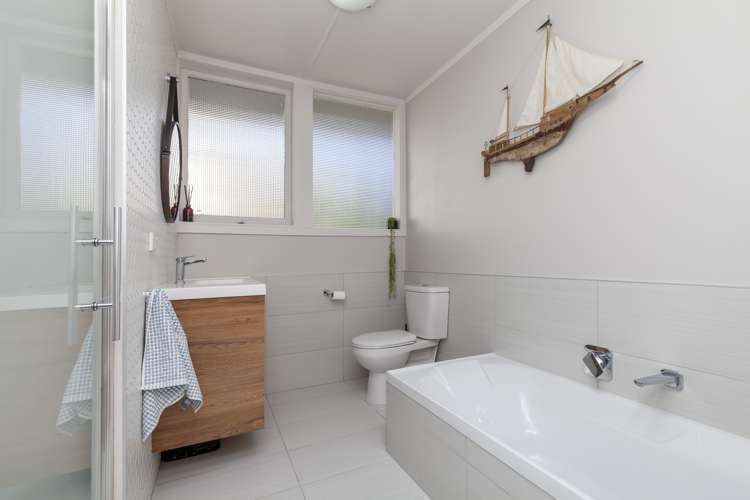 80 Renown Road Raumati South_21