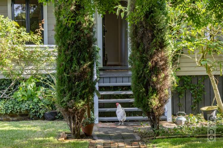 76 Awaroa Road Helensville_9