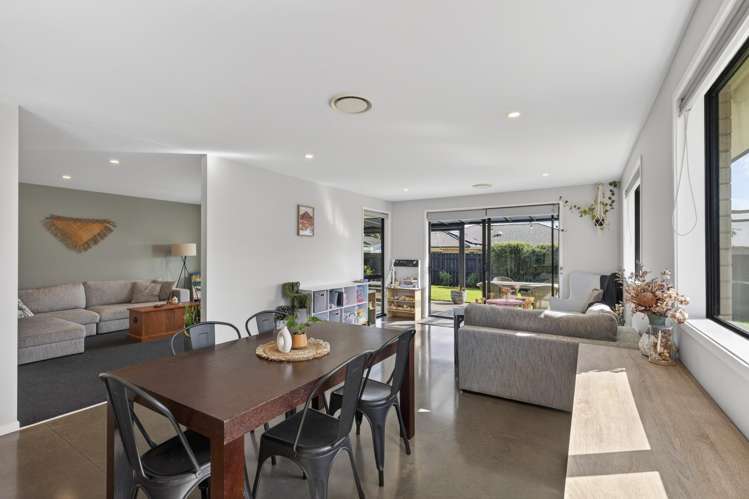 4A James Drive Bell Block_13