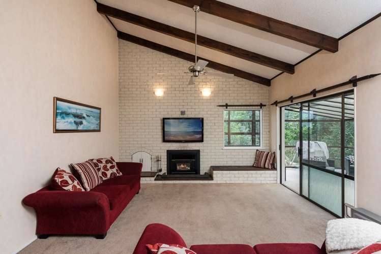 2 Pamir Place Welcome Bay_7