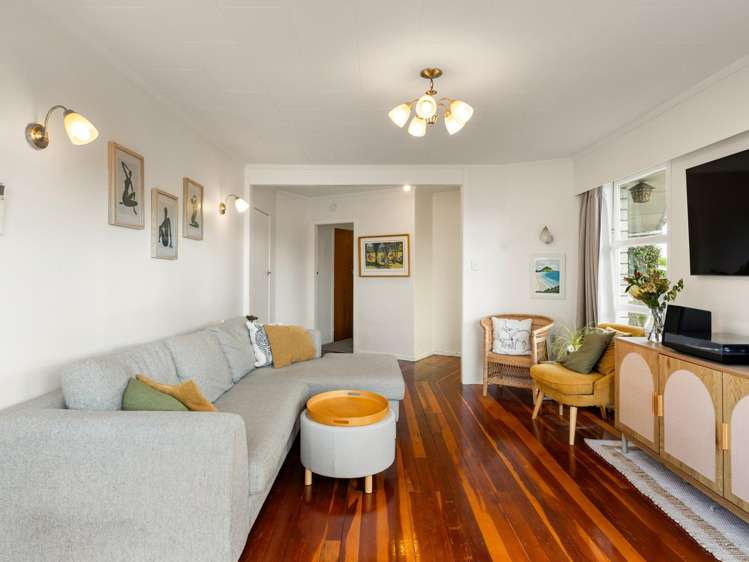 11 Forth Crescent Glenview_6