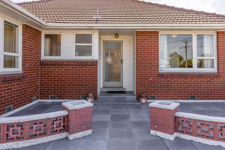 15 Carisbrooke Street Aranui_2