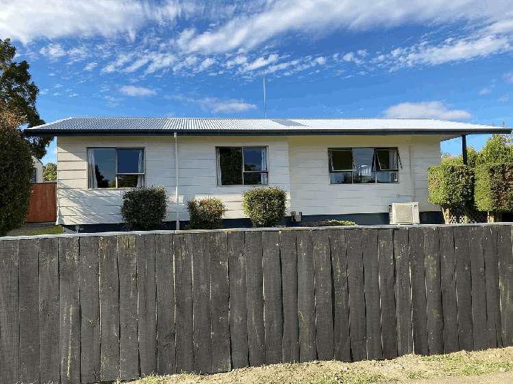 16 Pryde Place Feilding_1