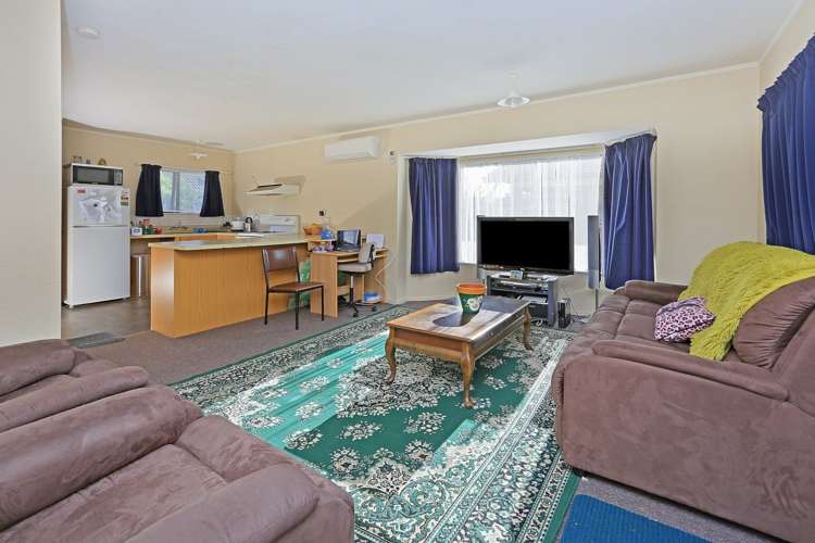 6/20 Prictor Street Papakura_5