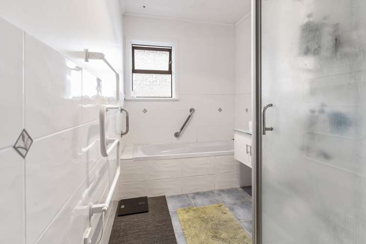 17 Mckean Avenue Manurewa_11