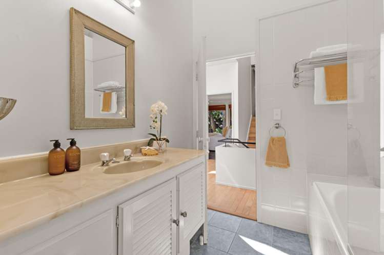 214A Hillsborough Road Hillsborough_18