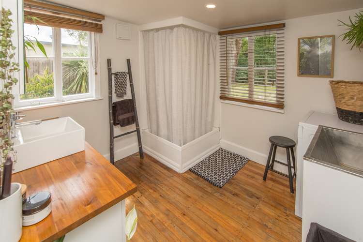 10 High Street Sefton_14