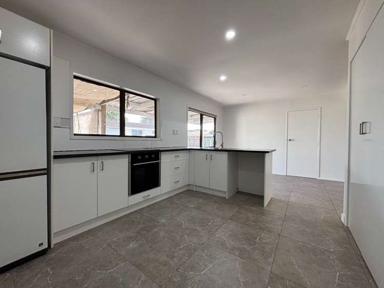 53 John Walker Drive Manurewa_3