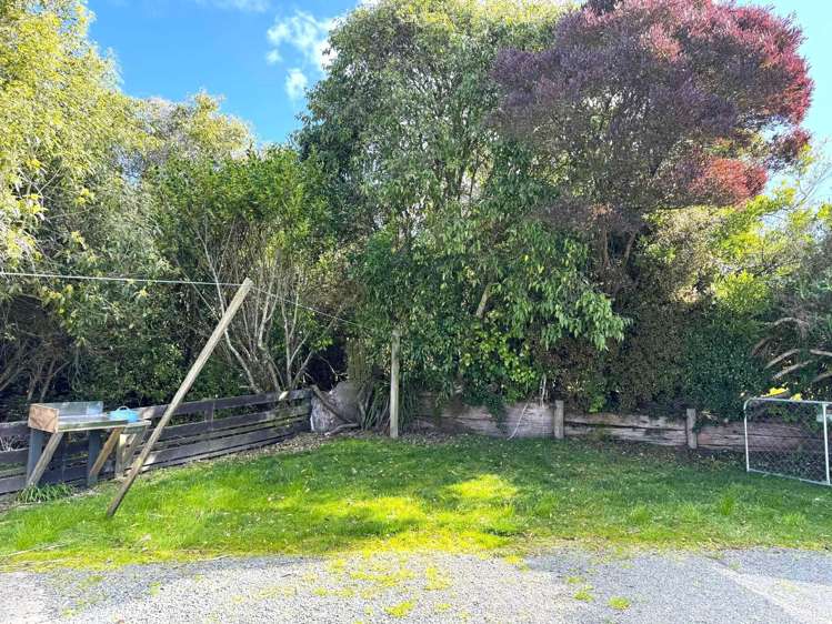 13 Kowhai Street Kaka Point_15