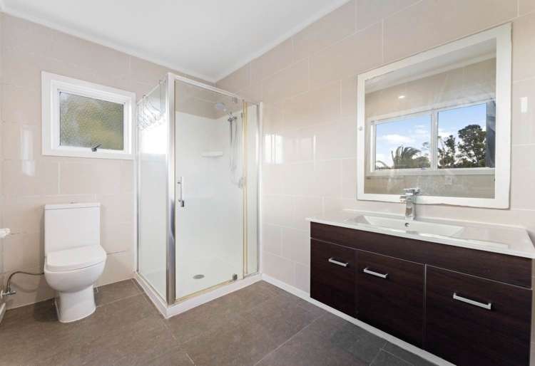 4/304 Great North Road Henderson_5