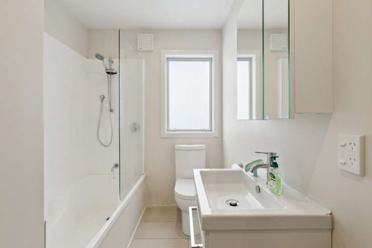 52 Tea Tree Lane Woodridge_9