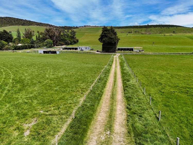 200 + 242 Caroline Valley Road Caroline_6