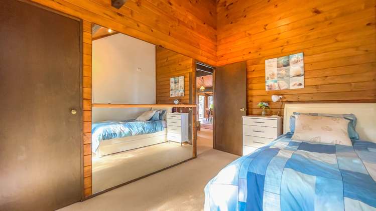 19 Claxton Avenue Pauanui_21