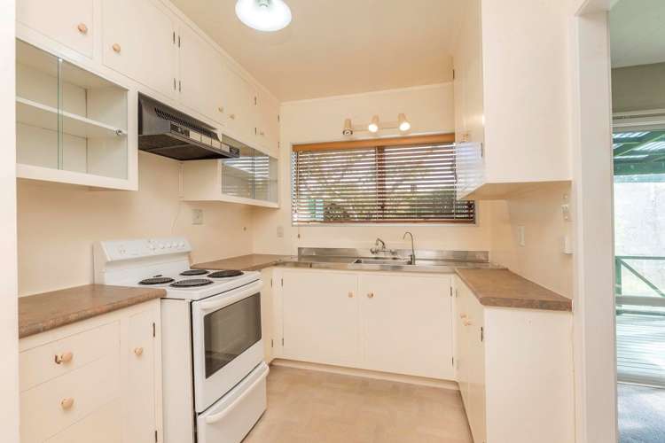 2/28 Verbena Road Birkdale_4