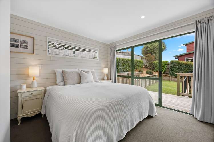 2/103 Cook Street Howick_8