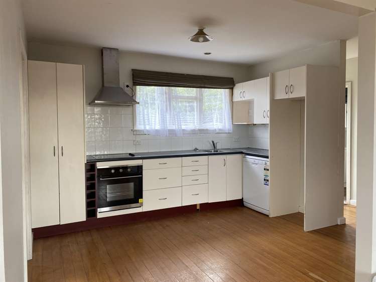 57 Vivian Street Burwood_5