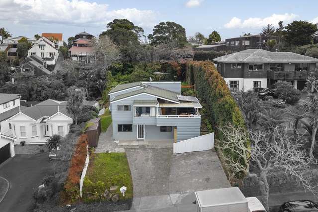 Land, Location & Stunning Elevated Views - 693m2
