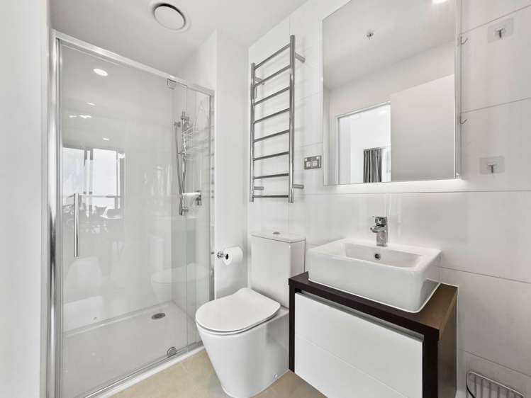 1903/32 Swanson Street City Centre_10