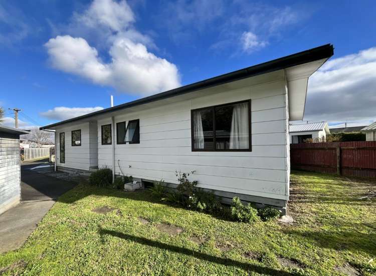 811A Oliphant Road 10495_10