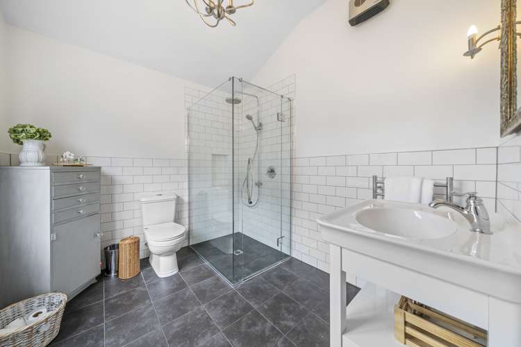 12 Queen Street Mount Victoria_10