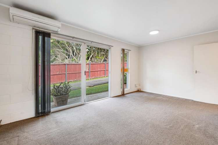 1/587 Glenfield Road Totara Vale_7