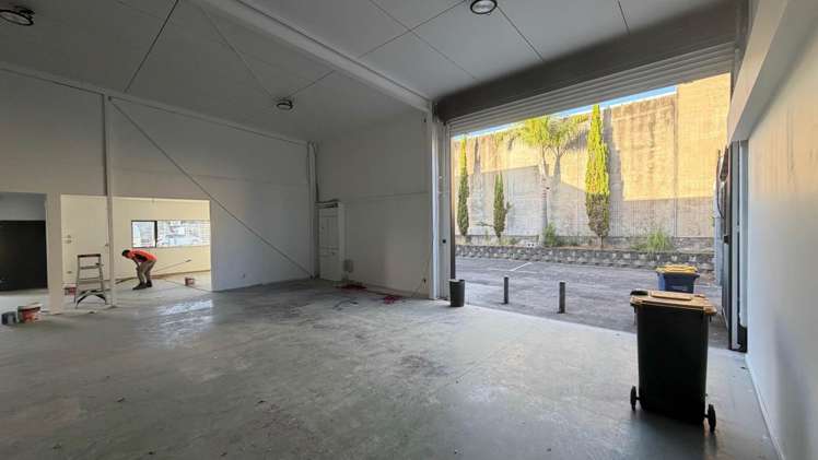 7-11 Cabernet Crescent Westgate_2