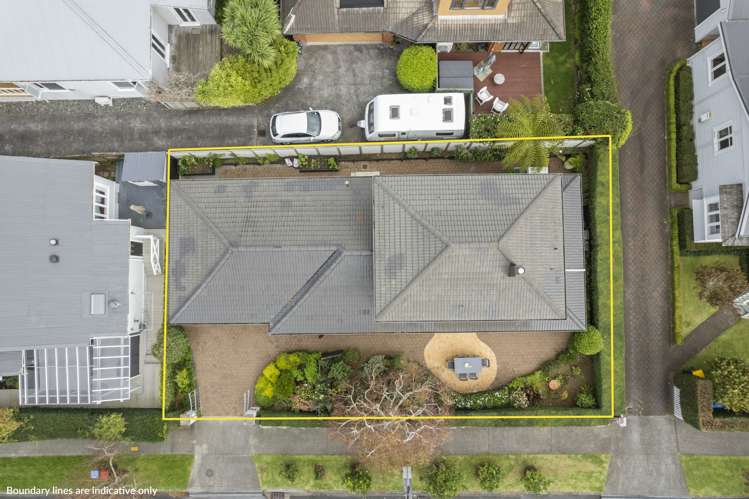 2a Heywood Crescent Epsom_21