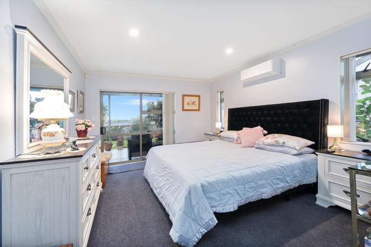 1 Sandhurst Rise Henderson Heights_16