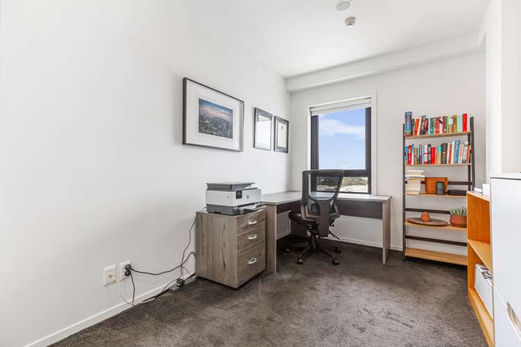 1010/20 Mccrae Way New Lynn_11