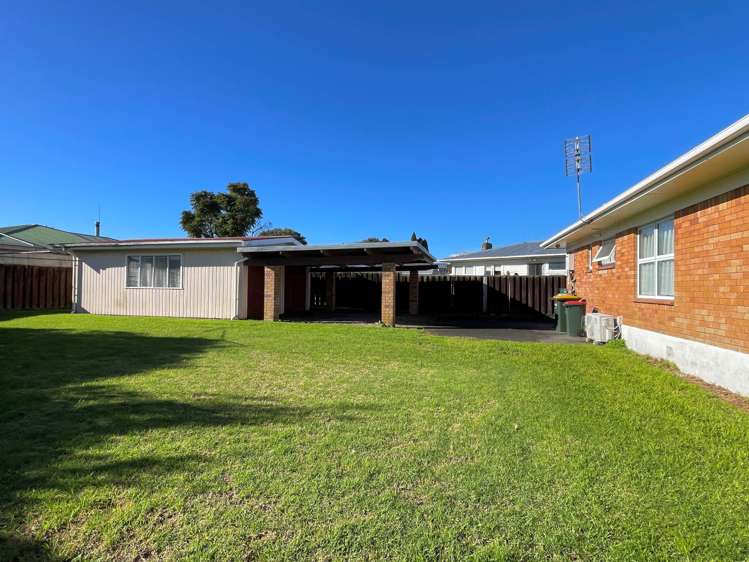 79 Rosehill Drive Papakura_11