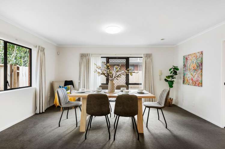 2/12 Oak Street Royal Oak_2