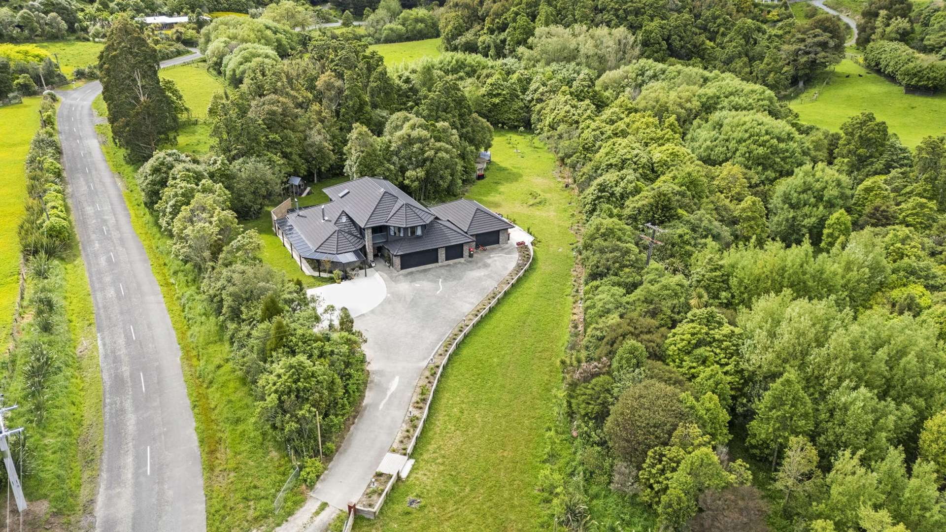 402 Turitea Road Turitea_0