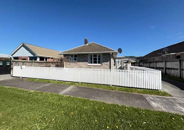  77 Wai-iti Crescent Woburn_1