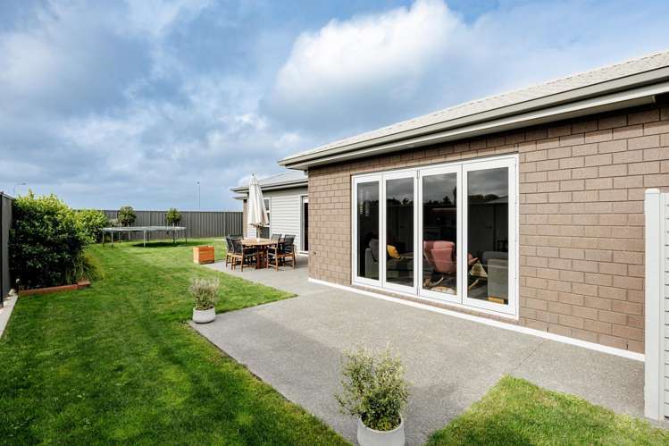 35 Arihi Crescent Frimley_12