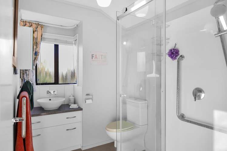 1/15 Pehi Kupa Street Waikanae_17